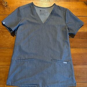 Figs Charcoal Graphite V-Neck Scrub Top (Casma)